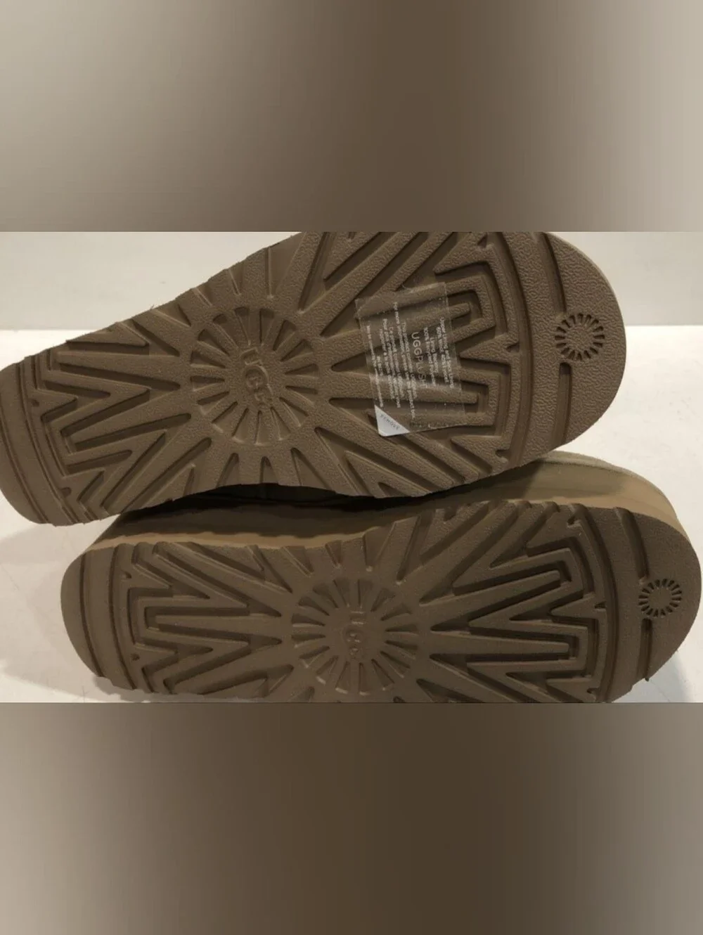 UGG Classic Ultra Mini Platform Sand Boots Size 9 Used Like New